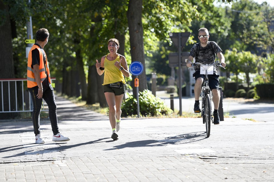 De teams die deelnemen aan Run To Walk Again in Geel zamelen geld in voor de vzw To Walk Again.