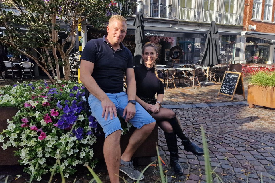 Kenny Perquy en Geraldine Lycke van Twin Dessert beleefden een heel mooie eerste zomer op de Markt in Tielt. 