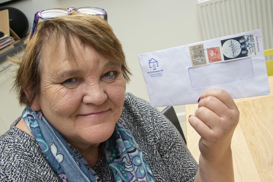 De firma die Christiane de brief stuurde heeft geen eigen verzameling oude zegels, maar deed beroep op Postzegel.Shop dat de oude postzegels samenvoegt en wil opwaarderen. 