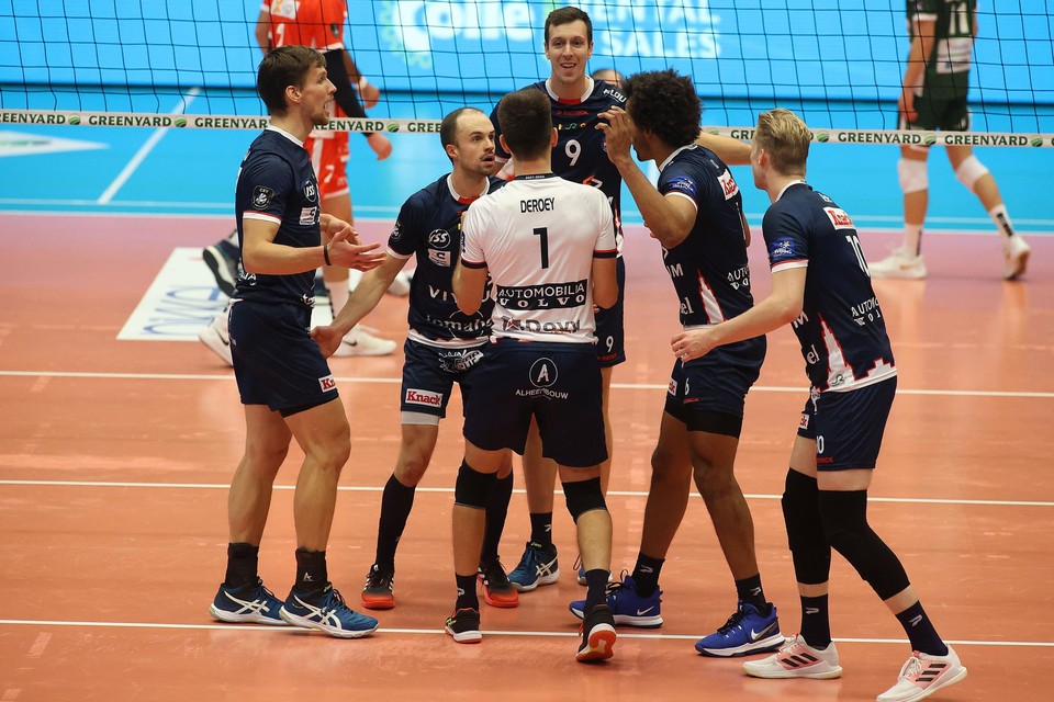 Knack Roeselare moet zich in Duitsland herpakken na de bekeruitschakeling tegen Menen en de competitienederlaag in Maaseik.