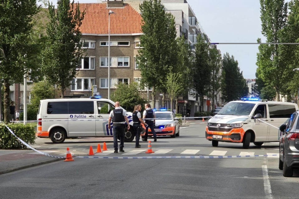 Man (45) with step hit on Zebrapad and taken seriously injured to hospital (Ostend)