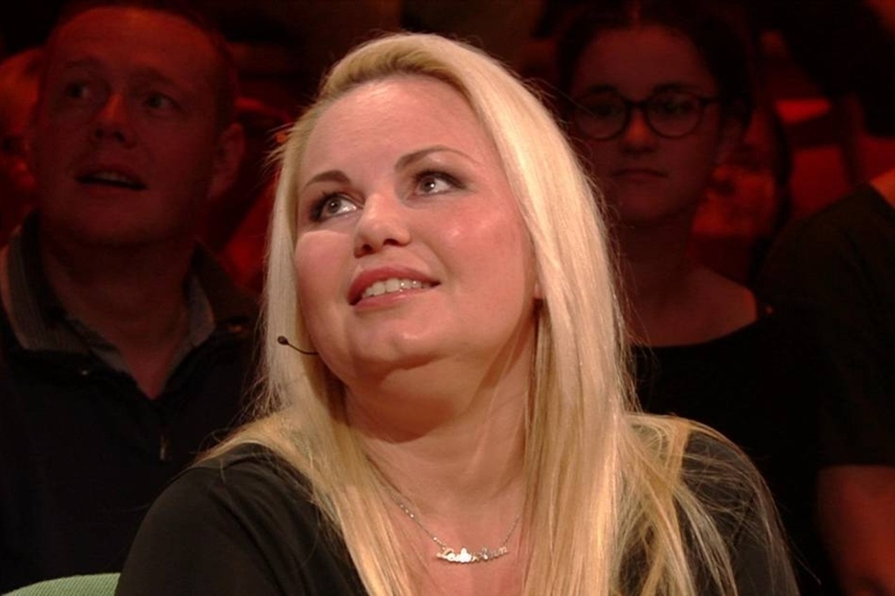 Lesley-Ann Poppe verloor 31 kilo, maar niet voor haar uiterlijk: “Ik wéét  wat die ziekte met mensen doet” | Het Nieuwsblad Mobile