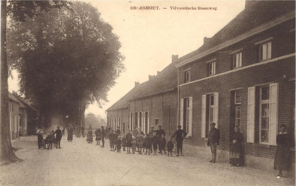 Een oude foto van de Vilvoordsche Steenweg in Droeshout.