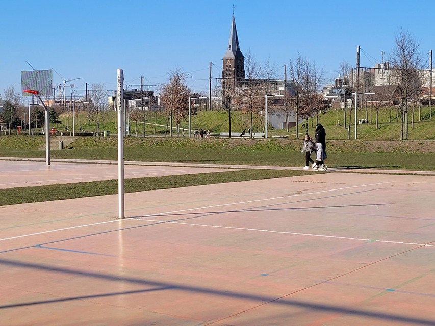 Volleyball and basketball are still played, and a 'batting gauge' for cricket will be added at this location. 