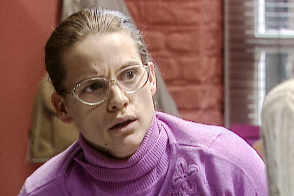 Veerle Baetens als Sara.
