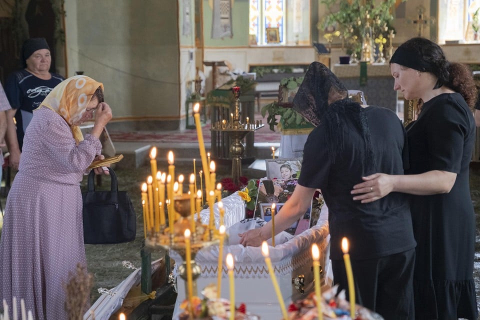 Fabian Ormanji was buried in Moldova on Monday. In the meantime, the family is again in Belgium.