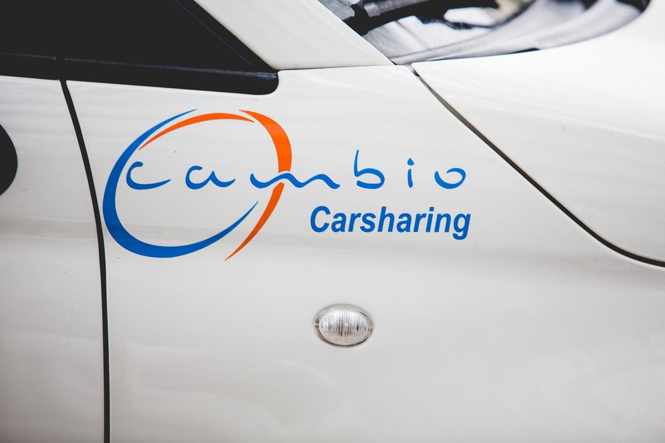 Eén Cambio-wagen haalt 13 wagens van de baan. 
