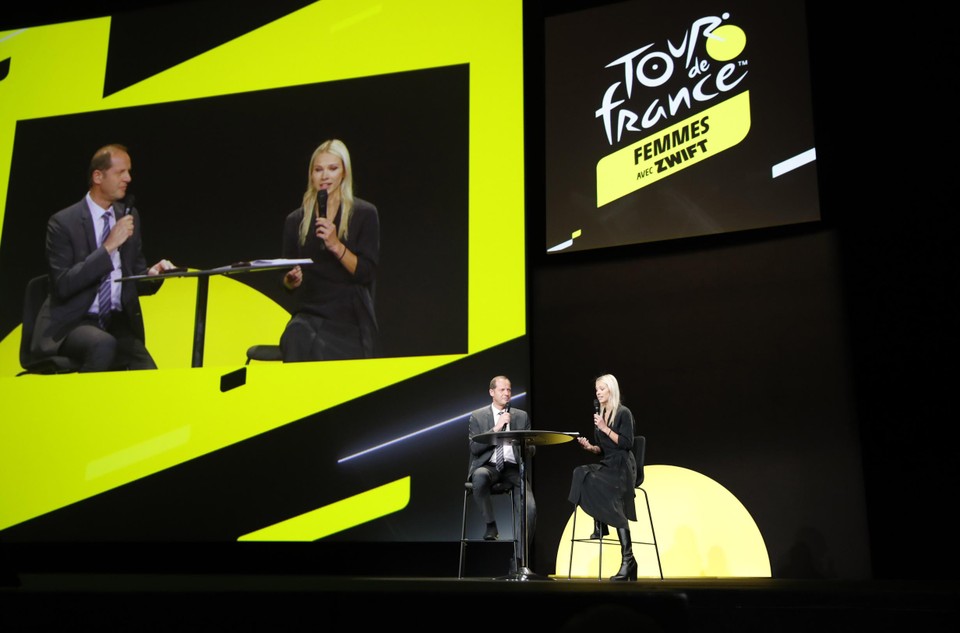 In oktober 2021 stelde Tour de France directeur Christian Prudhomme en Marion Rousse, directrice van de Tour de France Femmes samen de nieuwe wedstrijd voor in Parijs. 