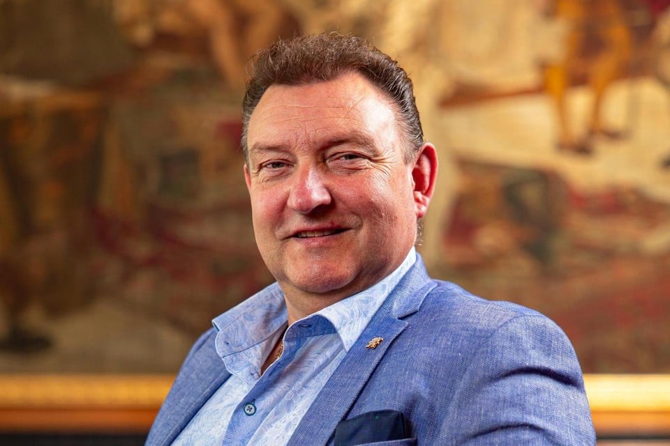 Flemish MP Wim Verheyden (Vlaams Belang) Out for a long time by brain haemorrhage (Bornem)