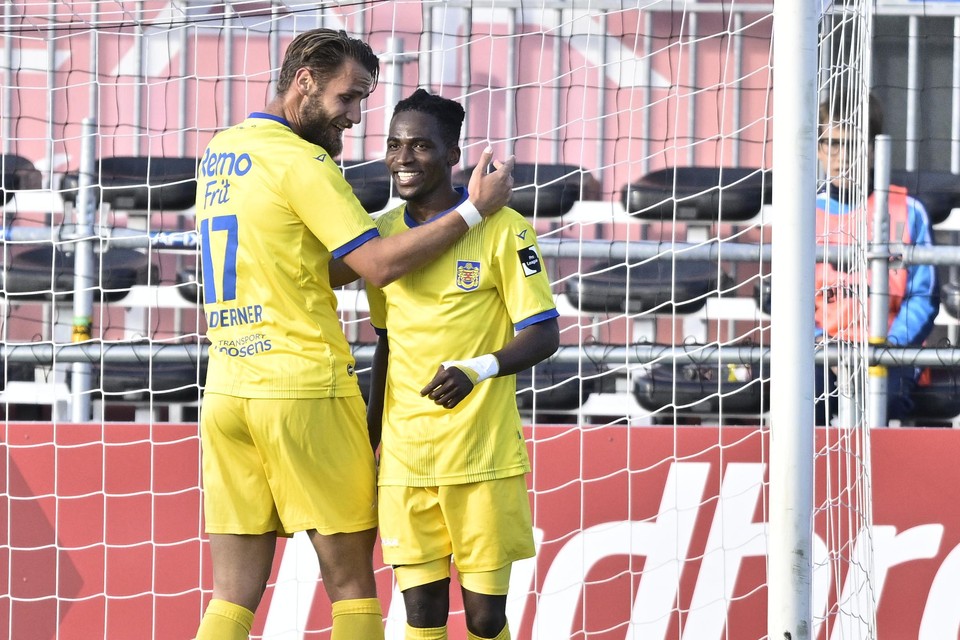 Taofeek Ismaheel was met een doelpunt en een assist de gevierde man bij geel-blauw.  