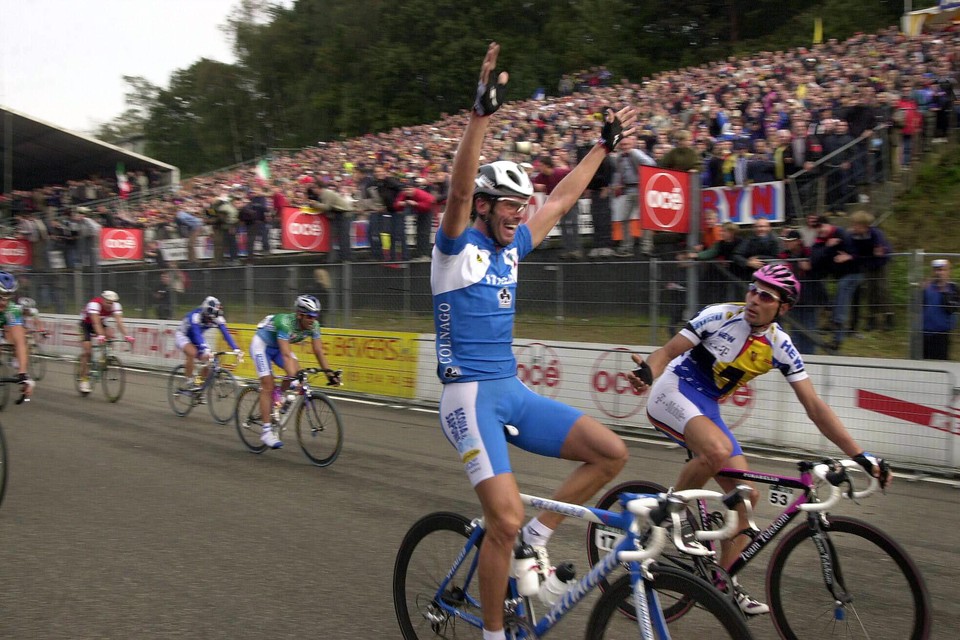 Mario Cipollini spurtte voor 90.000 supporters naar de wereldtitel.
