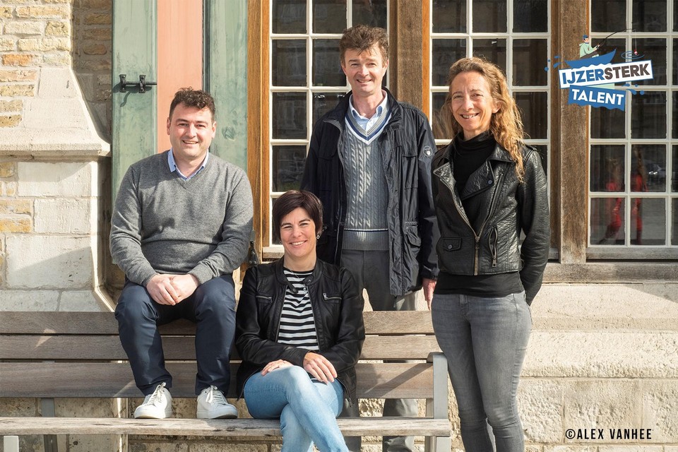 De cultuurschepenen Jeroen Vandromme (CD&V) van Houthulst, Sylvie Thieren (Gemeentebelangen/CD&V) van Alveringem, Wout Cornette (Dynamisch) van Lo-Reninge en Katleen Winne (Idee Diksmude) van Diksmuide stelden het project IJzersterk Talent voor.