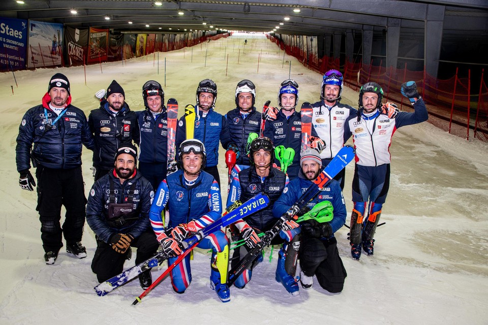Het nationale slalomteam van Frankrijk traint in Peer. 