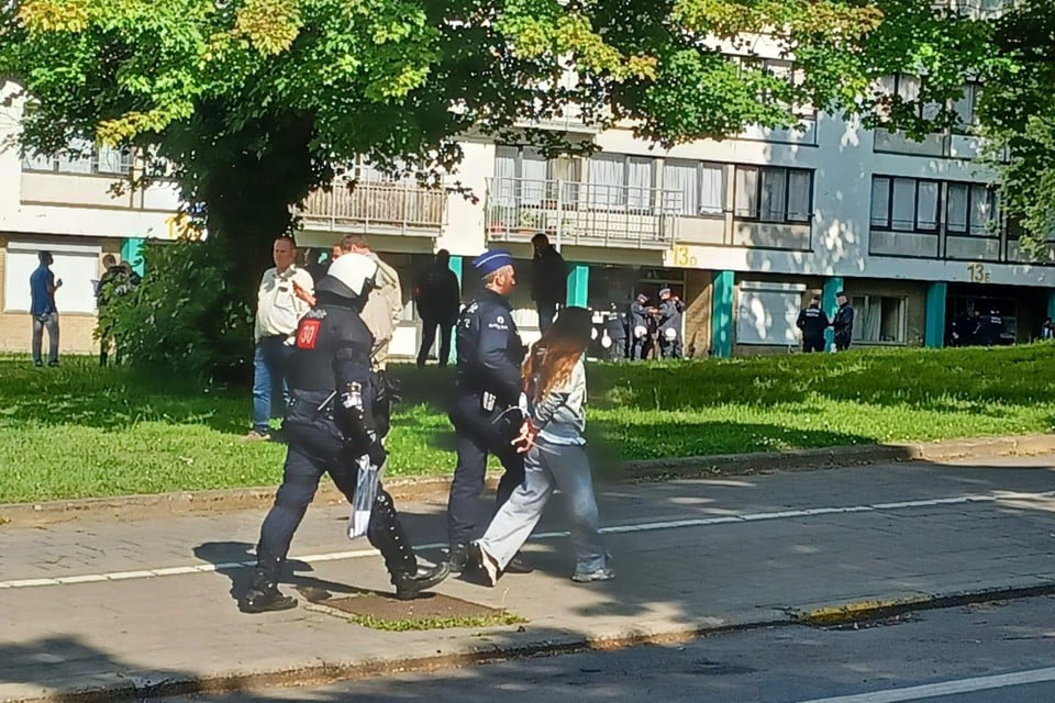 Unseen Police Promotion is going on in notorious Peterboswijk in Anderlecht, hundreds of agents deployed (inland)