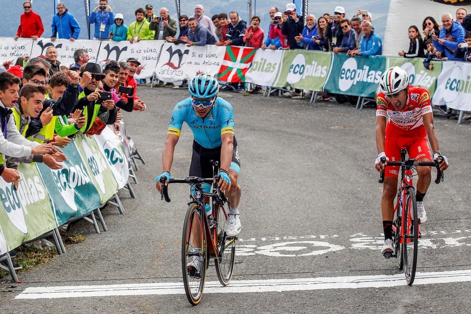 Miguel Angel Lopez (Astana team) en Ivan Ramiro Sosa (Androni) twee jaar geleden in de Ronde van Burgos.