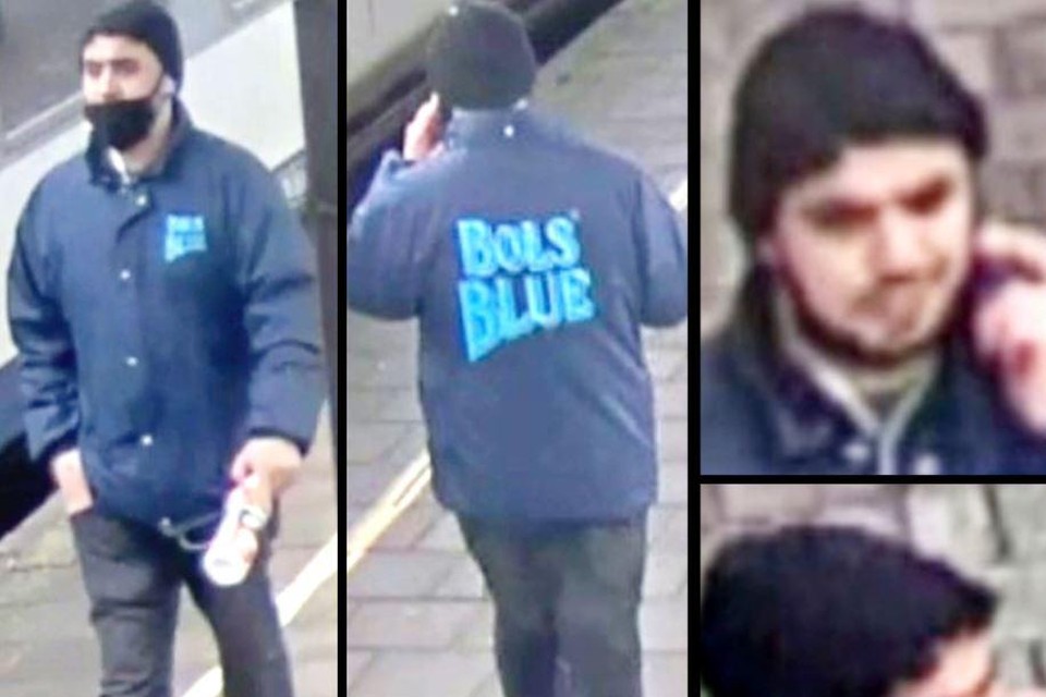 De man zou tussen 25 en 35 jaar oud zijn en droeg een blauwe regenjas met op de achterzijde BOLS BLUE.  