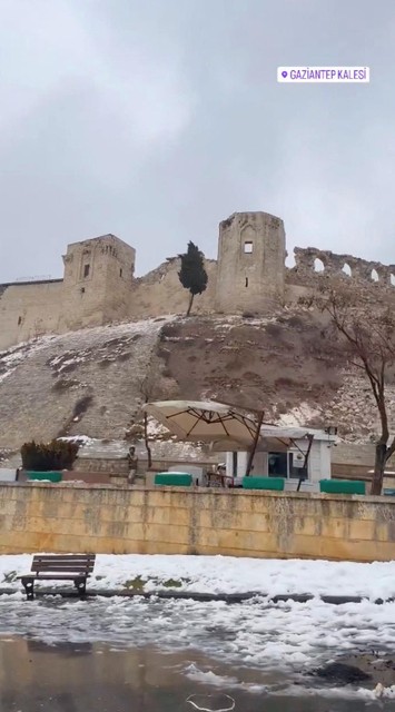 Verwoestingen aan het kasteel van Gaziantep.
