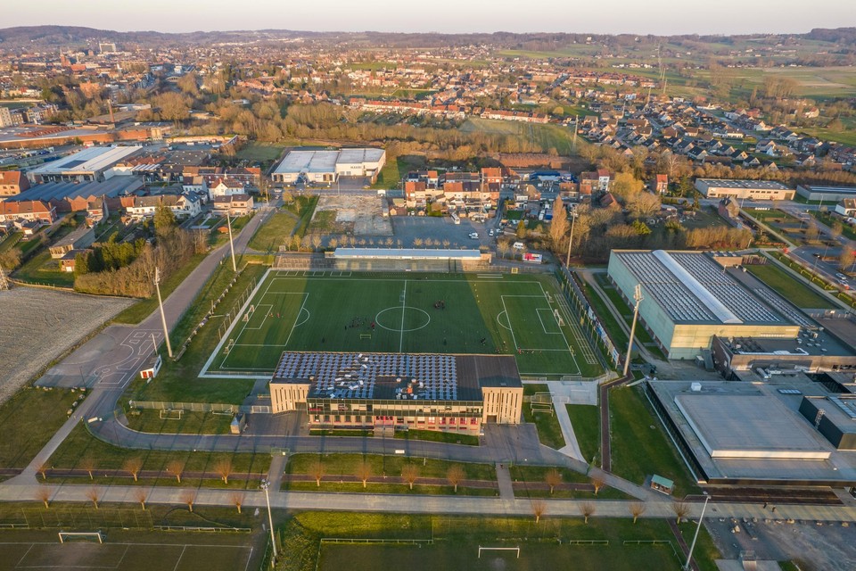 Vanaf volgend seizoen zal KVV Vlaamse Ardennen onder een andere naam spelen in het stadion van Ronse. 