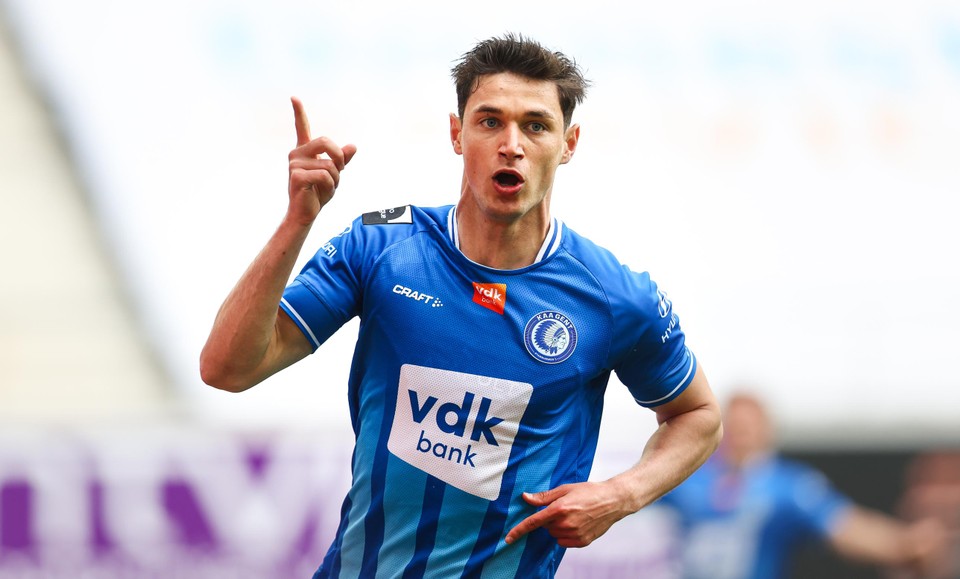 Roman Yaremchuk moet voorlopig niet hopen op een basisplek bij AA Gent.