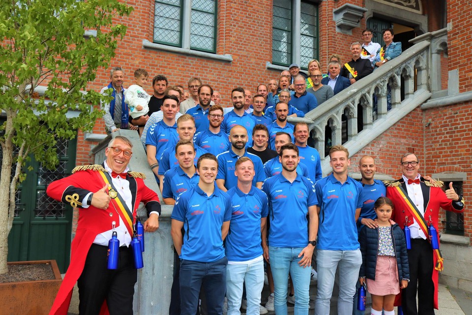 FC Kleit genoot van haar ontvangst op het gemeentehuis.