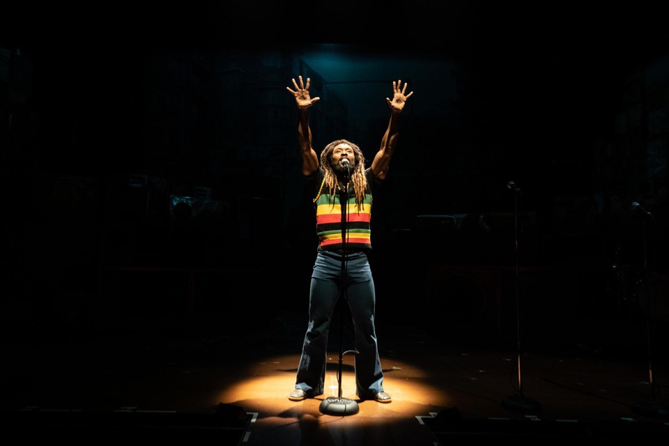 Voor wie Bob Marley echt wilt leren kennen, is de musical Get up stand up een must. Niet alleen voor de sterke en respectvolle uitvoering van de nummers, maar ook voor het verhaal. 