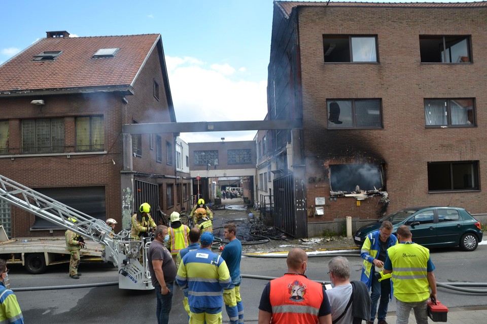 Het aantal branden op de leegstaande site is niet meer te tellen.