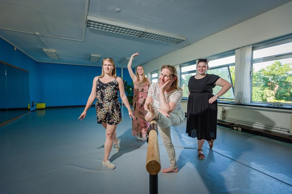 Lita De Wachter, Annemie Thijs, Demi Schellemans en Kaat Van Santvoort nemen de dagelijkse leiding van Dansstudio Marlynes op zich.