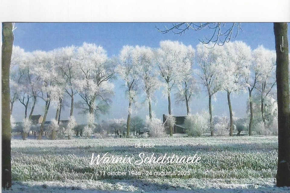 Vanuit zijn woonkamer in de Witte Kaproenenstraat maakte Warnix Schelstraete deze mooie winterfoto die op de rouwkaart was afgebeeld. Op de achtergrond de gebouwen van de stokerij Filliers. De schepen hield van schoonheid. Meester-stoker wijlen Jan Filliers was één van zijn vele vrienden