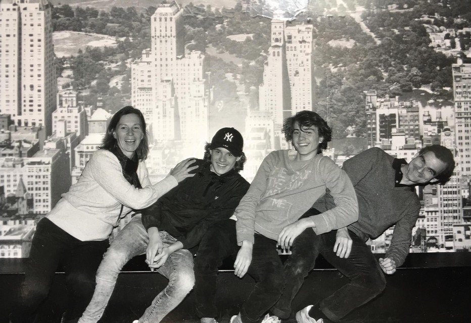 (V.l.n.r.) Marion, Timothy, Daryl en Aristide bezochten nog Rockefeller Center. 