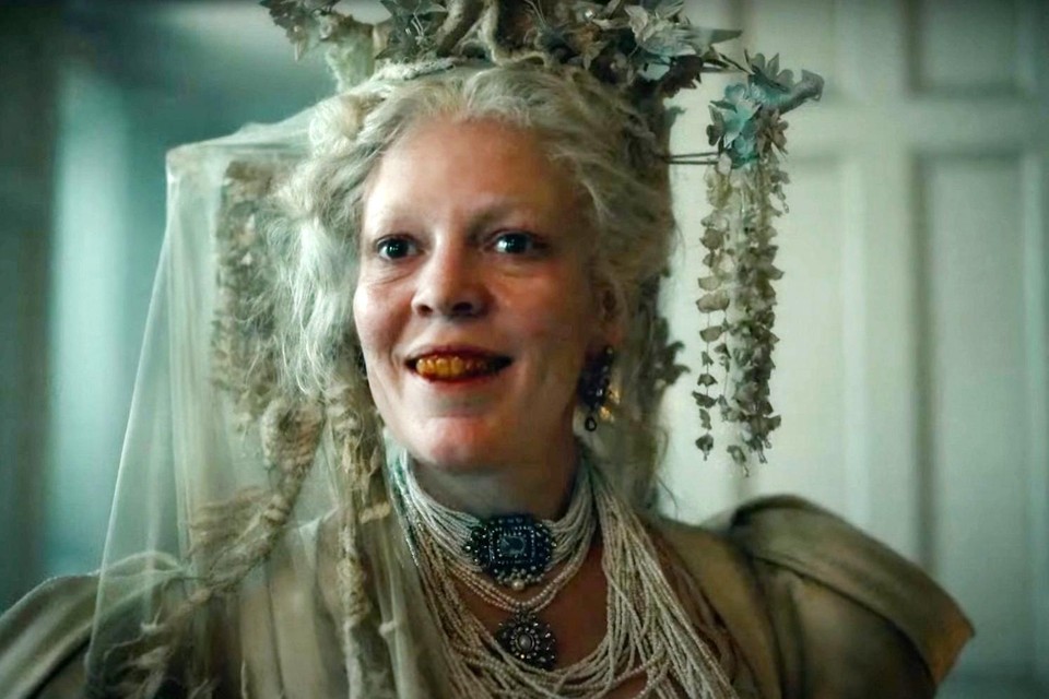 Olivia Colman als Miss Havisham
