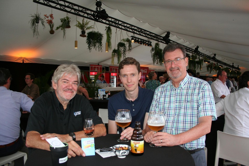 Kurt geniet samen met Nathan en Jan Verbeke van de VIP-ervaring.