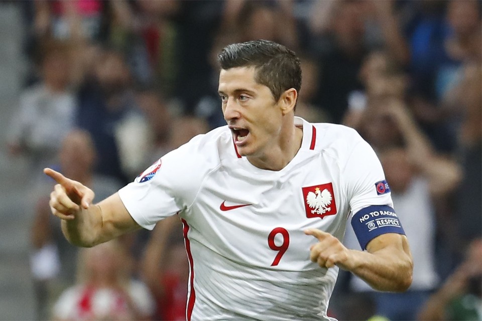 Lewandowski Maakt Op Één Na Snelste Doelpunt Ooit Op Ek-Eindronde | Het  Nieuwsblad Mobile