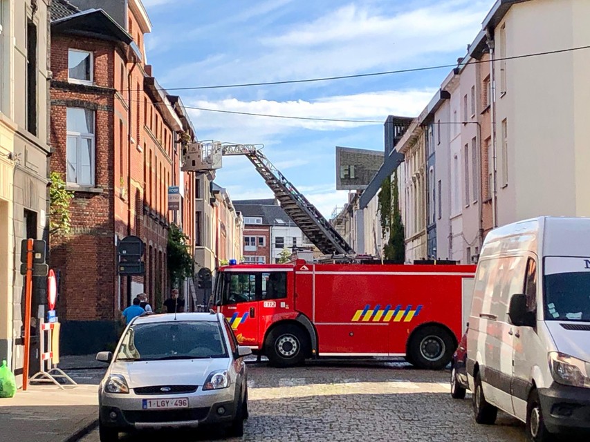 Door de brand was de omgeving van de Kunstenaarsstraat donderdag een hele ochtend afgesloten. 