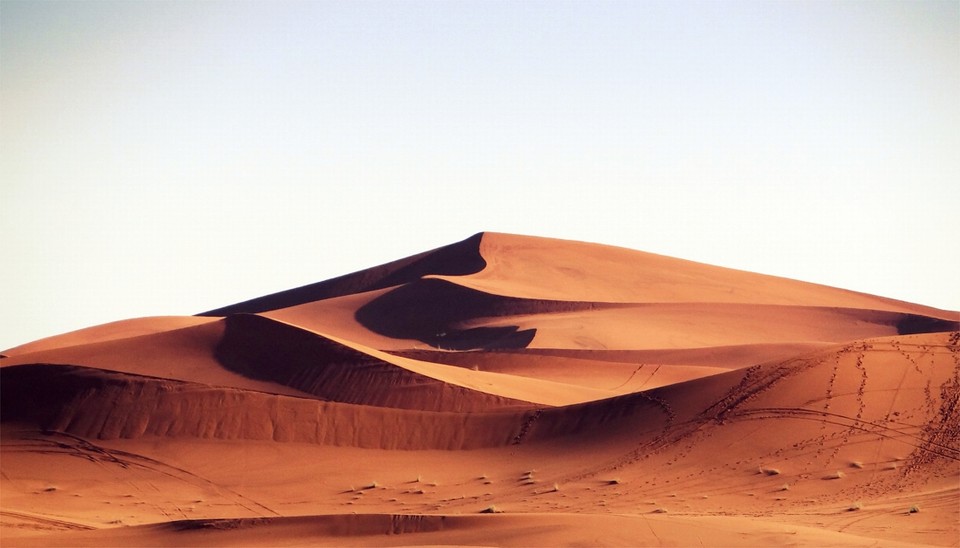 Woestijnen te over, en toch dreigt er een wereldwijd tekort aan zand (en dan komt de maffia zich ermee moeien) | Het Nieuwsblad Mobile